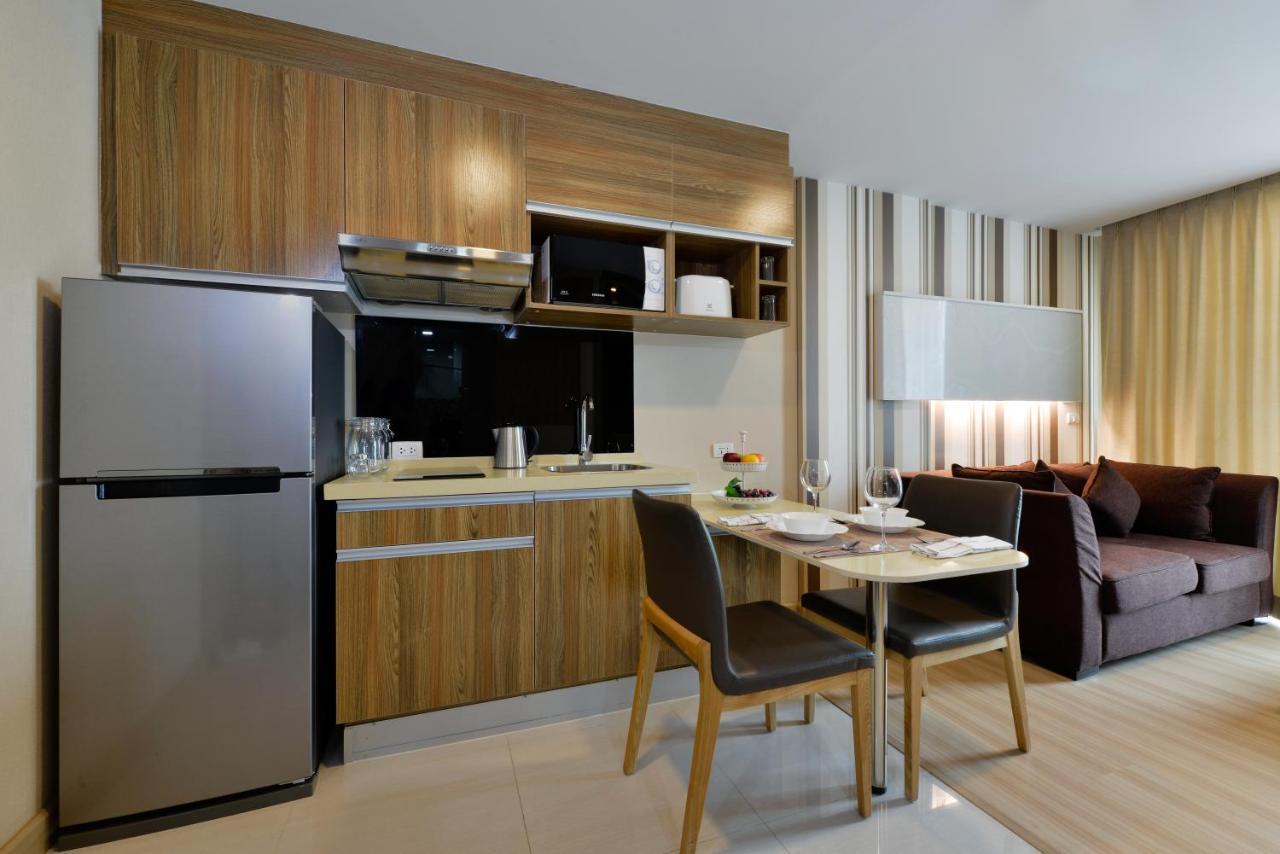 Ramada By Wyndham Bangkok Ten Ekamai Residences Экстерьер фото