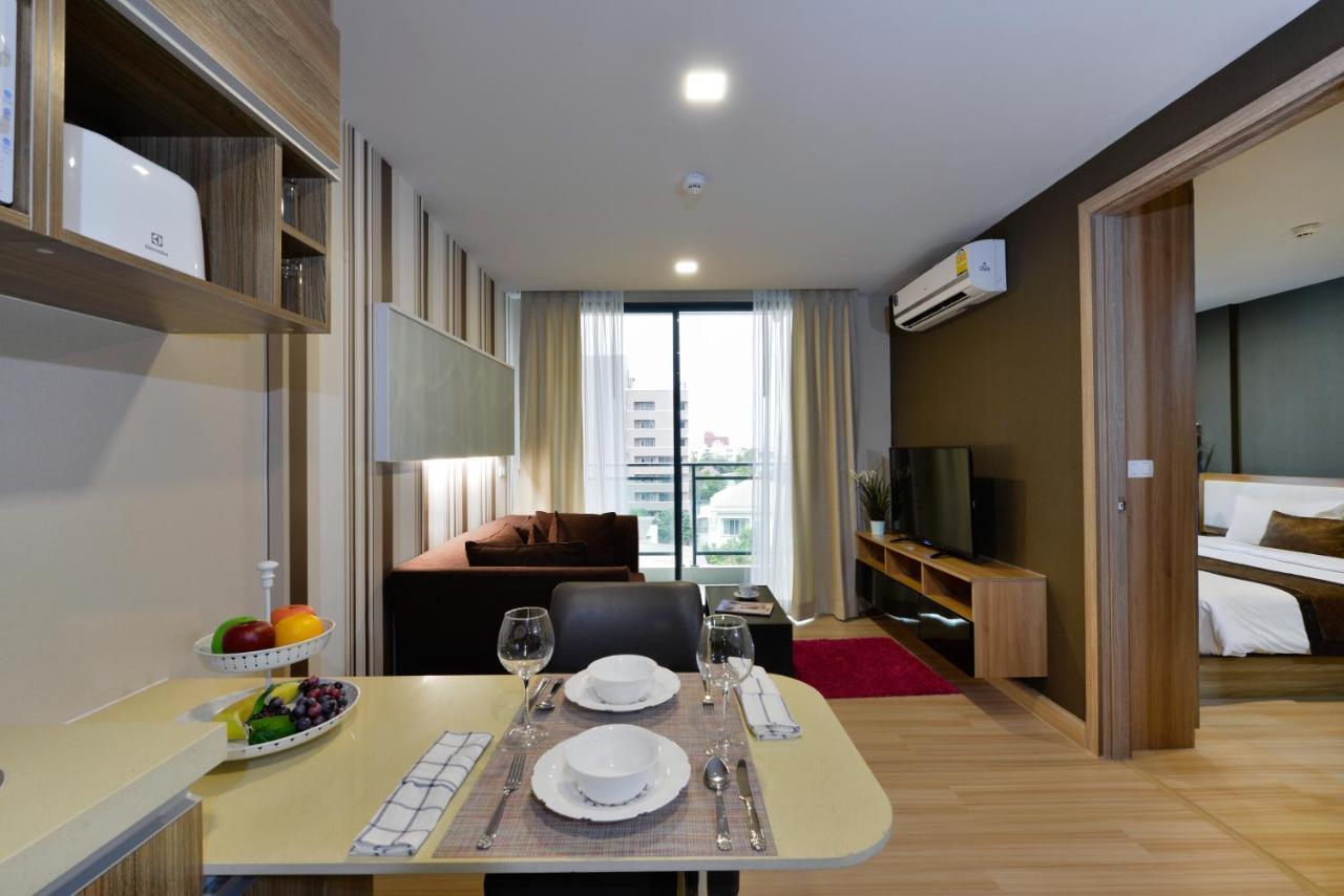 Ramada By Wyndham Bangkok Ten Ekamai Residences Экстерьер фото