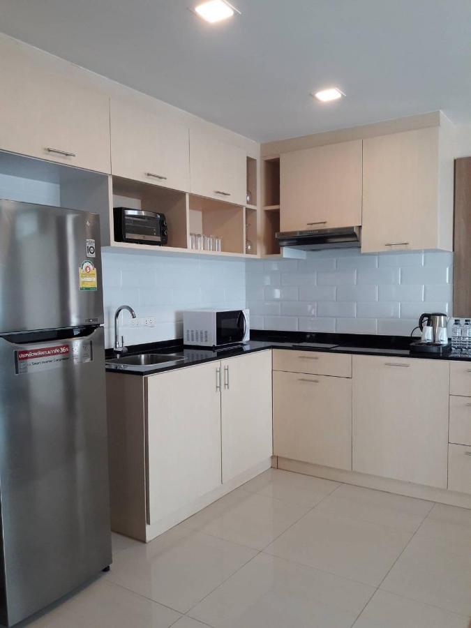 Ramada By Wyndham Bangkok Ten Ekamai Residences Экстерьер фото