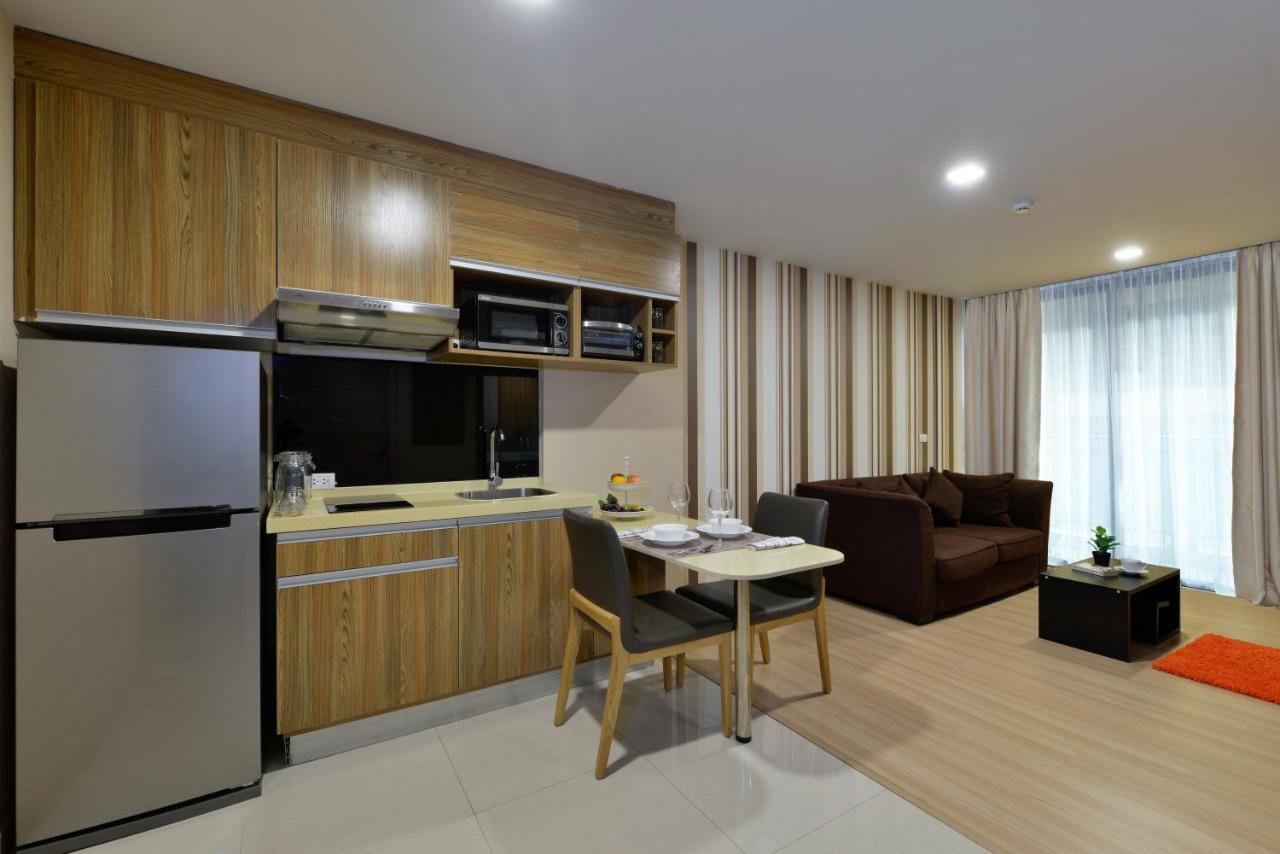 Ramada By Wyndham Bangkok Ten Ekamai Residences Экстерьер фото
