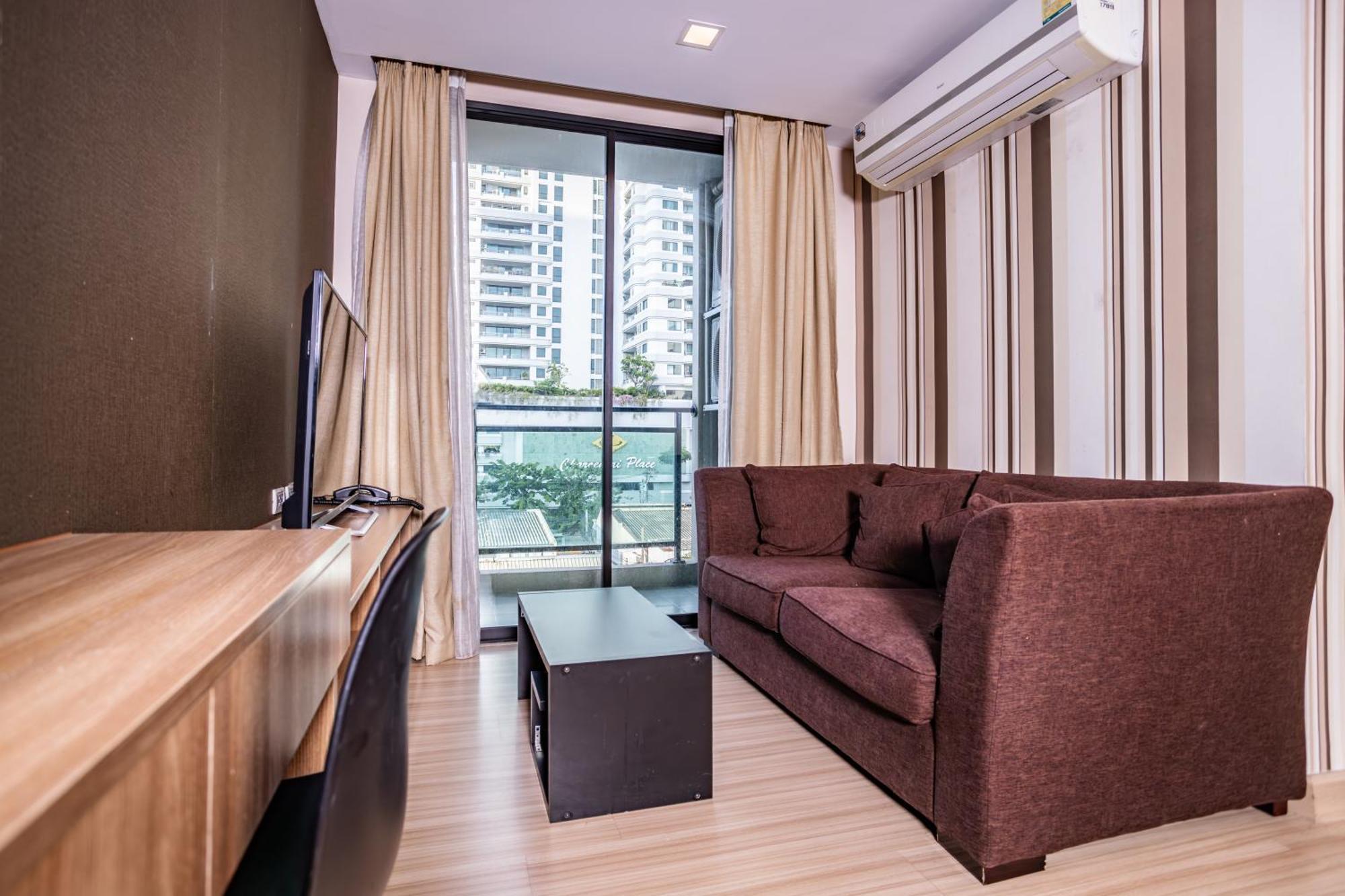 Ramada By Wyndham Bangkok Ten Ekamai Residences Экстерьер фото