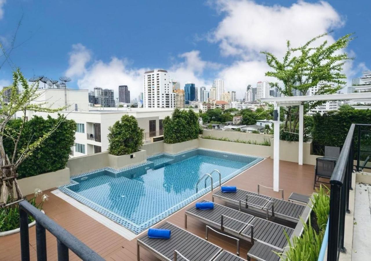 Ramada By Wyndham Bangkok Ten Ekamai Residences Экстерьер фото